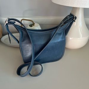 Vintage Coach Janice Ricardi-Desantos Legacy Crossbody #9950